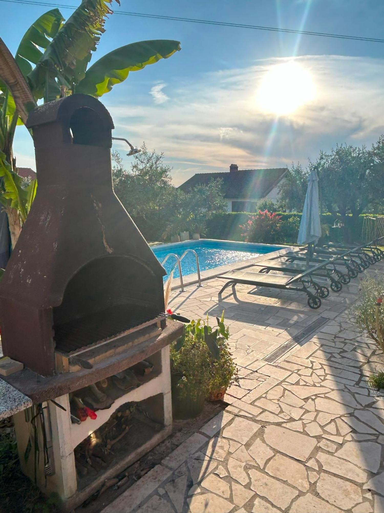 Apartments Marija 821 พูลา ภายนอก รูปภาพ