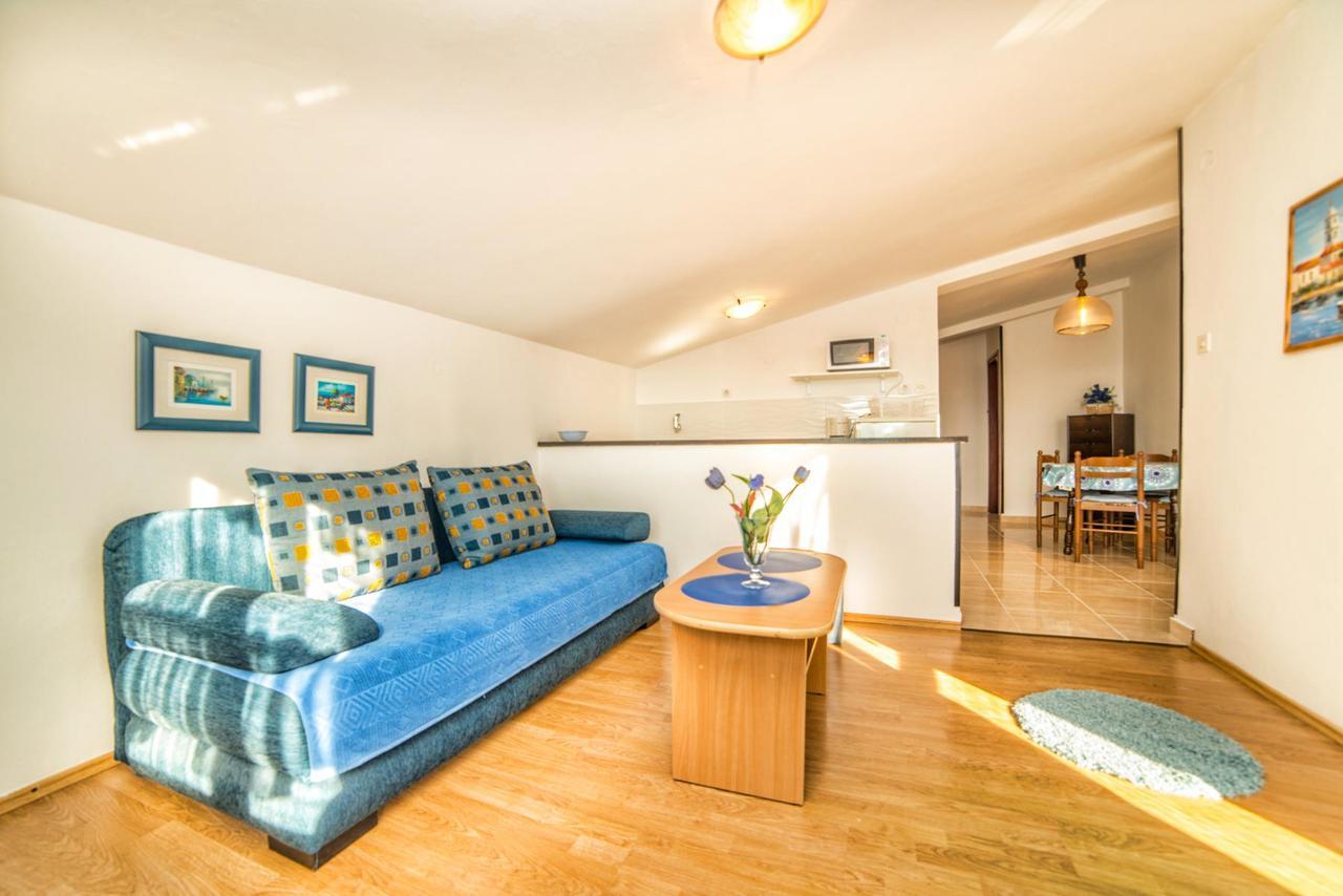 Apartments Marija 821 พูลา ภายนอก รูปภาพ